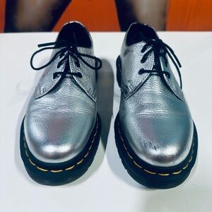 Dr. Martens Metallic Silver Pebbled Leather 1461 MET Shoes